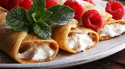 Crêpes with Vanilla Cream and Raspberries